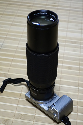 CONTAX Vario-Sonnar 80-200mm F4 Fig 1